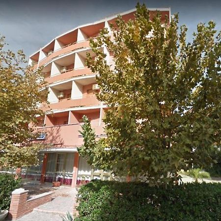 Hotel Marcus Чезенатико Экстерьер фото